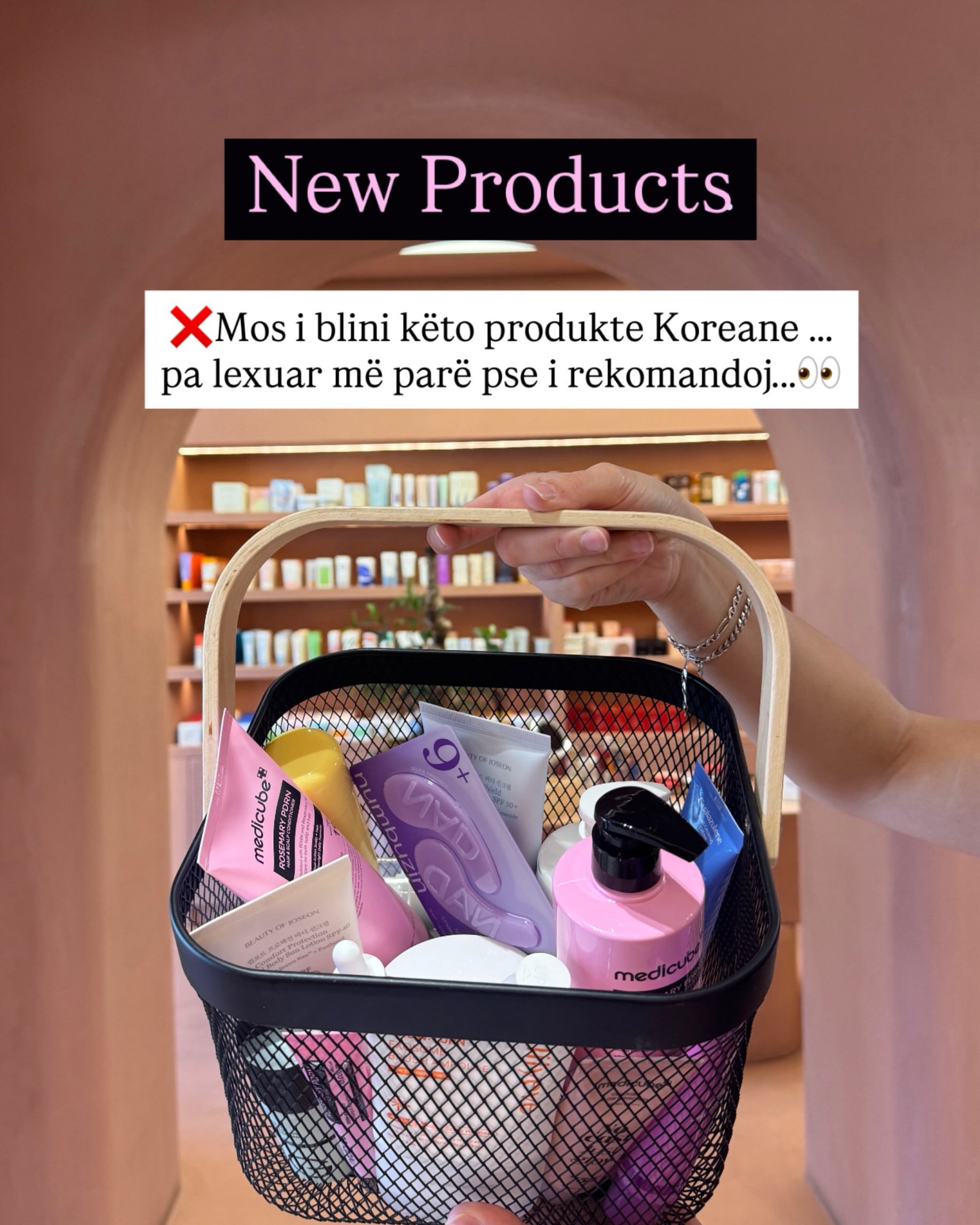 NEW PRODUCTS & BEST SELLER EDITION 
❌ Mos i blini pa lexuar më parë pse I rekomandojmë. 👀

Shfletoni për të zbuluar PËRSE ......

Si edhe mos harroni PROMOCIONI është ende aktiv për pak ⏳ Nxitoni!

Ju mirëpresim: 

🕙E hënë - e shtunë, në orarin 9:00-21:30
E diel, 11:30-19:30

📍1️⃣ KORAL SECRETS Flagstore Tirana: Rr. Ismail Qemali, pranë Liceut Artistik, Tiranë.

📍2️⃣KORAL SECRETS Downtown Store Tirana: Rr.Bardhok Biba, mbrapa InterContinental Hotel, Qendër, Tiranë

📍3️⃣ Koral Secrets Avenue Store:
Rr. Sami Frashëri, përballë Drejtorisë së Policisë, Tiranë

▫️Ju rikujtojmë që duke u bërë pjesë e Programit të Besnikërisë, për çdo blerje të kryer ju përfitoni pikë, të cilat përkthehen në kupona uljeje:
Kuponi 1️⃣: 22€ ZBRITJE
Kuponi 2️⃣: 55€ ZBRITJE
Kuponi 3️⃣: 100€ ZBRITJE
.
.
.
#KORALSECRETS #KBEAUTY